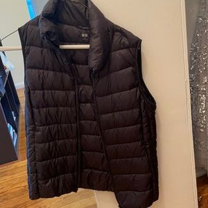Barley worn Uniqlo vest in perfect condition